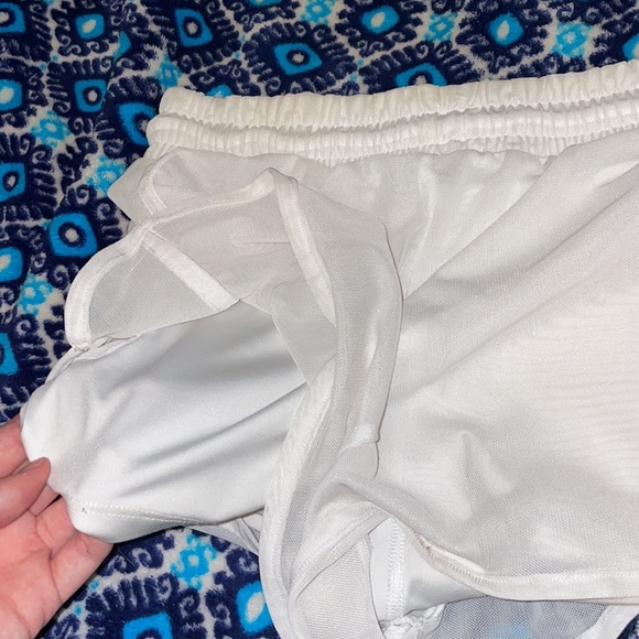 Forever 21 workout shorts - Picture 4 of 4